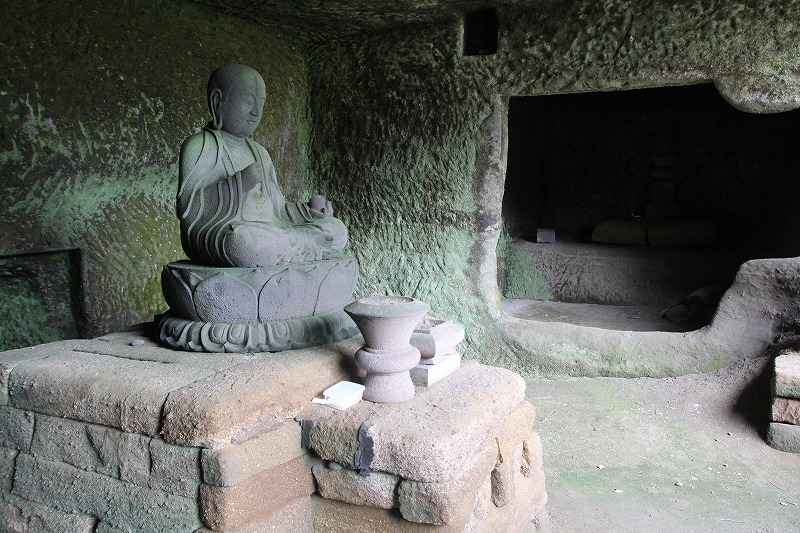 浄光明寺網引地蔵やぐら(神奈川県鎌倉市)