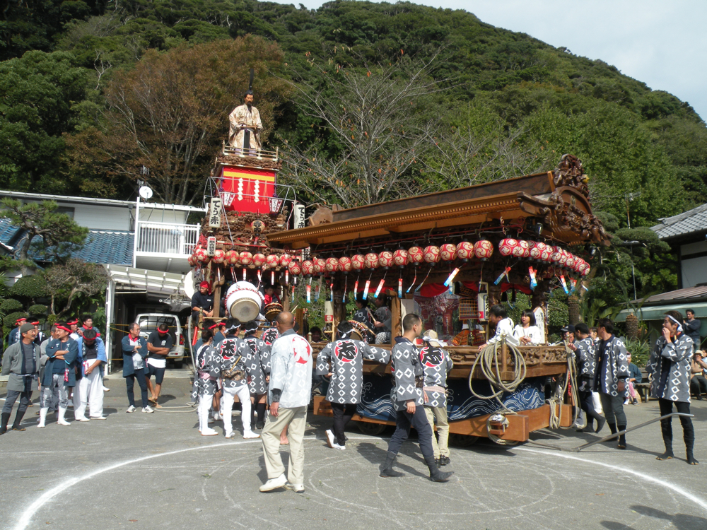 志久の屋台(那古観音まつり)